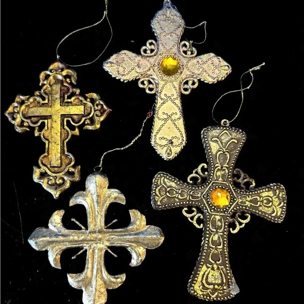 Elegant Vintage style Golden Cross Ornaments Set (4)